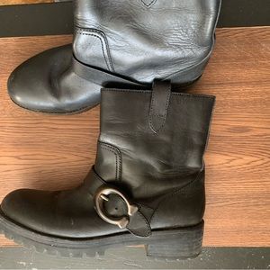 Coach classic leather biker style short black boots size 7.5